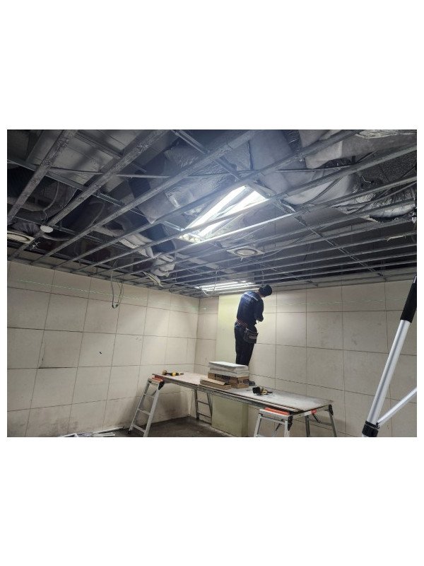 명동 올리브영 텍스공사 및 스터드 공사현장