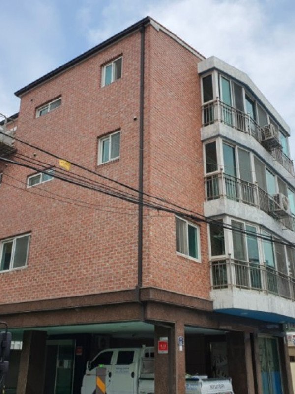 마산 진동 시장입구 원룸 외벽발수제 및 창틀 실리콘