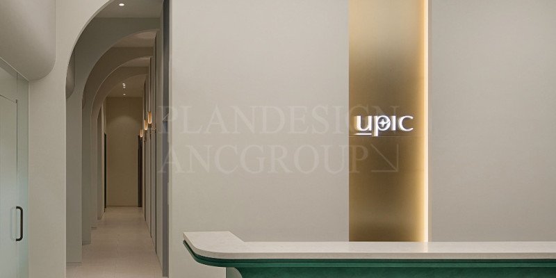 HONGDAE UPIC CLINIC /  홍대 유픽 의원